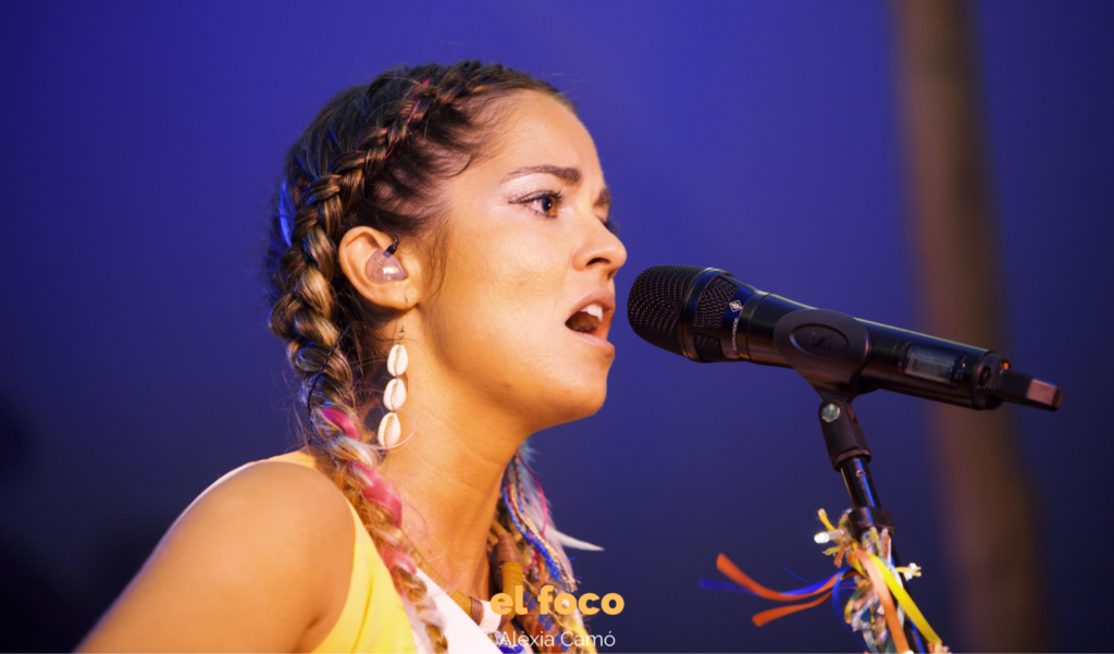 Roma Es Amor Nos Bañamos En Vaqueros Y Barremos La Santa Market Con Sofia Ellar El Foco 