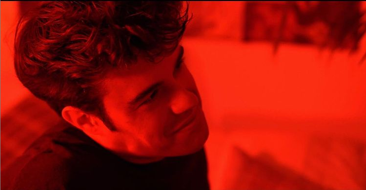 Ignacio Serrano sorprende con ‘420 AM’ El Foco