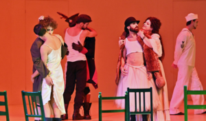 Noche mÃ¡gica en el Gran Teatro Liceu: Ã³pera y baile de mÃ¡scaras cautivan a los asistentes