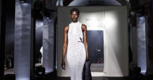 Simorra y Escorpion encienden la 080 Barcelona Fashion 2025: moda, arte y vanguardia sobre la pasarela