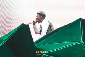 Myke Towers arrasa Barcelona con dos noches intensas de reguetón, trap y devoción juvenil en el Sant Jordi