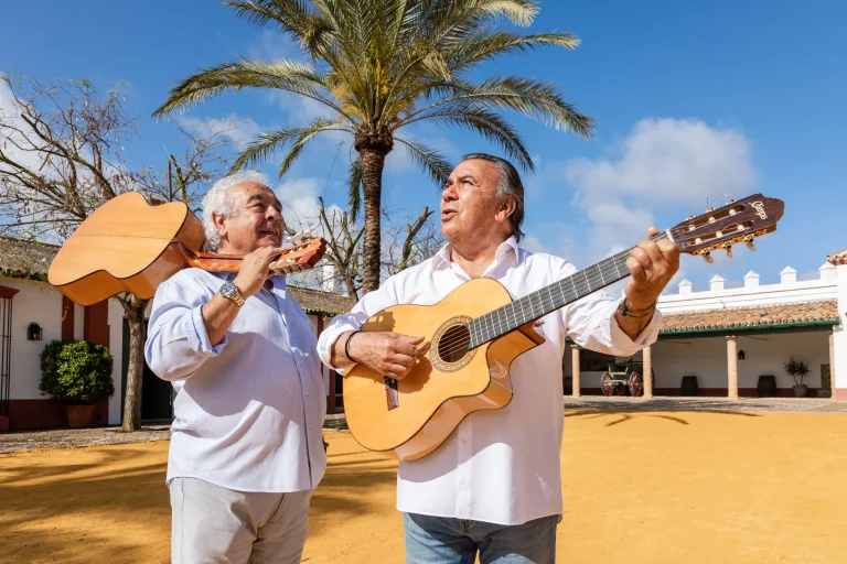 Los del Río harán bailar a toda Sevilla con ‘La Macarena’ en la Velada del Año V