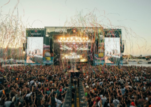 El público disfrutando de los conciertos del Arenal Sound en Directo / Fuente: @arenal_sound (Instagram)