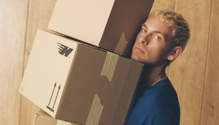 Hens se muda (por dentro y por fuera)