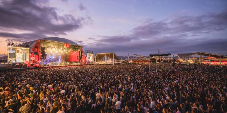El festival Cruïlla 2026 equilibra la vanguardia pop y la nostalgia de los noventa