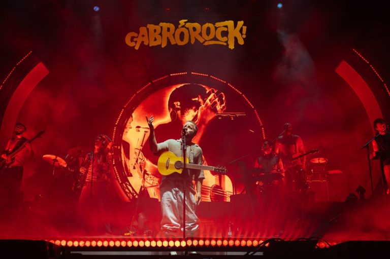 La música, cultura y tradición catalana se fusionan en el nuevo festival ‘Cabró Rock: La Castanyada’