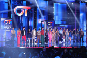 La Gala 0 de ‘OT2025’ nos deja a los 16 triunfitos y las lágrimas de Quique y Sam fuera de la Academia