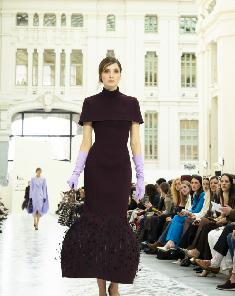 Isabel Sanchis ilumina la pasarela en la Mercedes-Benz Fashion Week Madrid