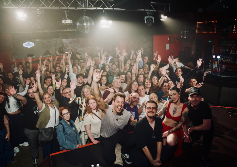 Sandra Groove inaugura en Valencia su gira “Corazones Rotos” con un directo firme y cercano