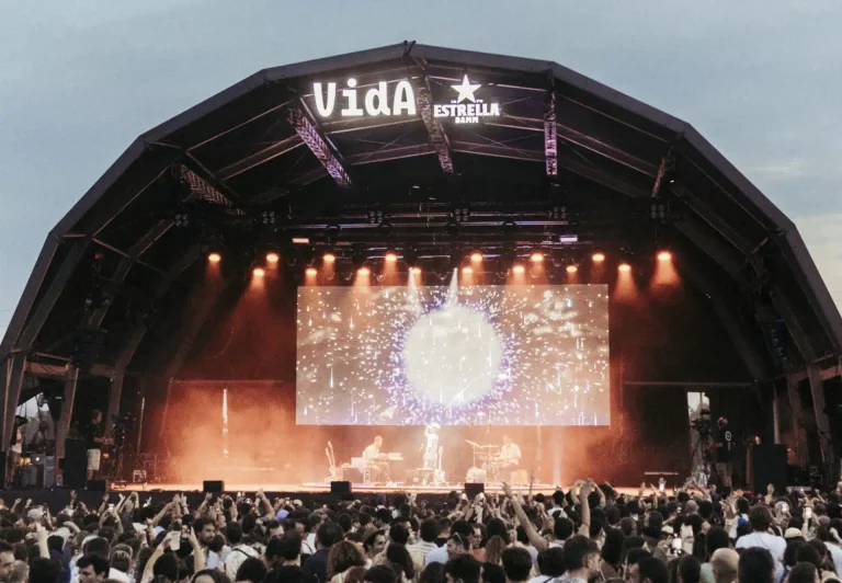 El Vida Festival 2026 abraza la vanguardia y la nostalgia en su edición más imaginativa