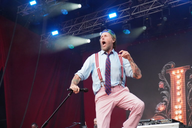 Jovanotti lidera la gran fiesta de clausura del festival cruïlla 2026 ante 23.000 personas